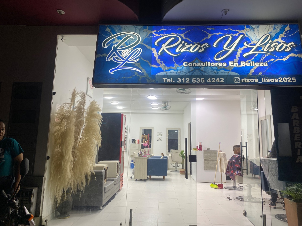Salón de belleza Rizos y Lizos
